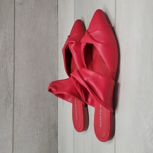 Marc Fisher Women Satera Red Pointed Toe Flats Loafer shoes sz 8M - Picture 3 of 13